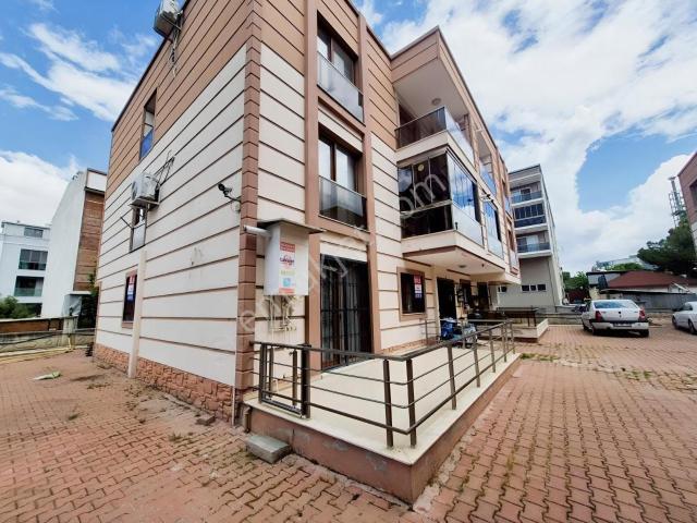 Ulukent'te Site İçinde Satılık 2+1 Daire