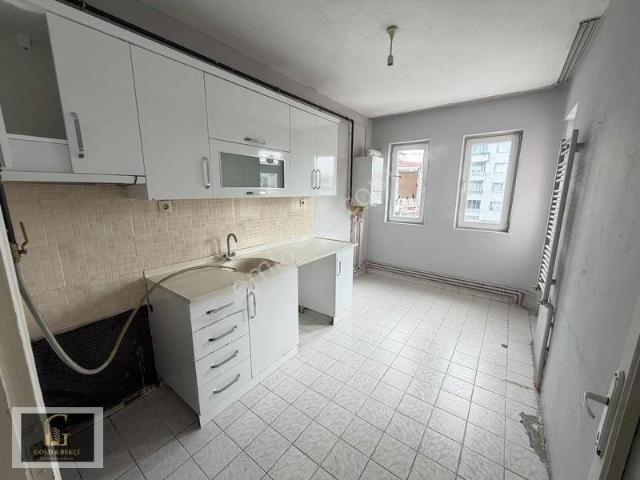 Ulus Duragın'da 3+1 Arakat 125m2 Depozitosuz Kiralık Daire