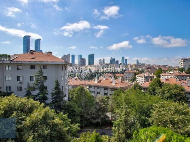 Ulus'un Kalbinde Yeşillikler İçinde Şık Dekorasyonlu 3+1 Daire