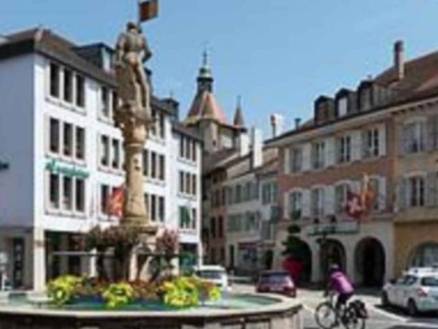 Um die Verkaufsdokumentation zu erhalten: @bernard nicod.ch
