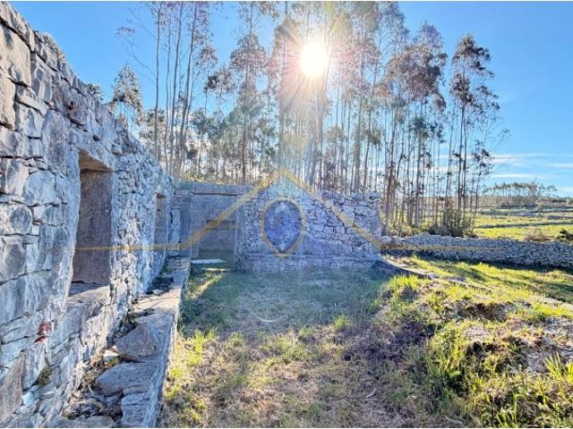 UM ESPAÇO COM HISTÓRIA. UM PROJETO À ESPERA DE GANHAR NOVA VIDA