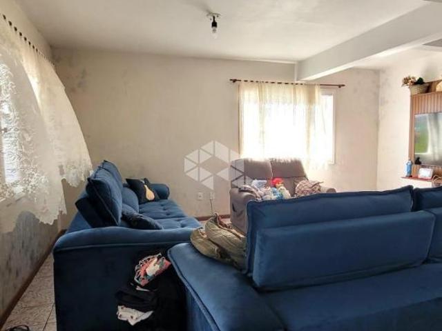Uma casa 4 quartos, dois andares