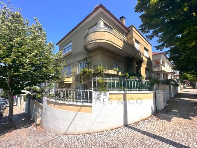 Uma Casa com História. Um Legado para o Futuro