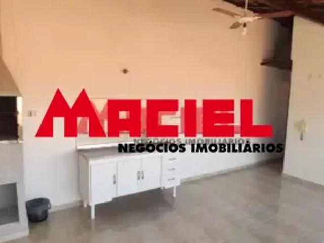 Uma casa excelente em um bairro previlegiado