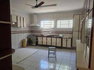 Uma Casa, no Jardim das Indústrias