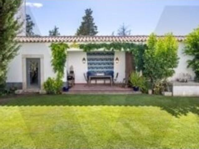 Uma casa onde mais de dois séculos de história encontram o conforto dos dias de hoje