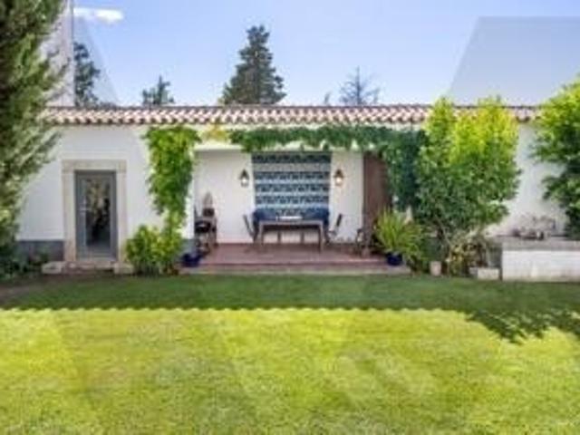 Uma casa onde mais de dois séculos de história encontram o conforto dos dias de hoje