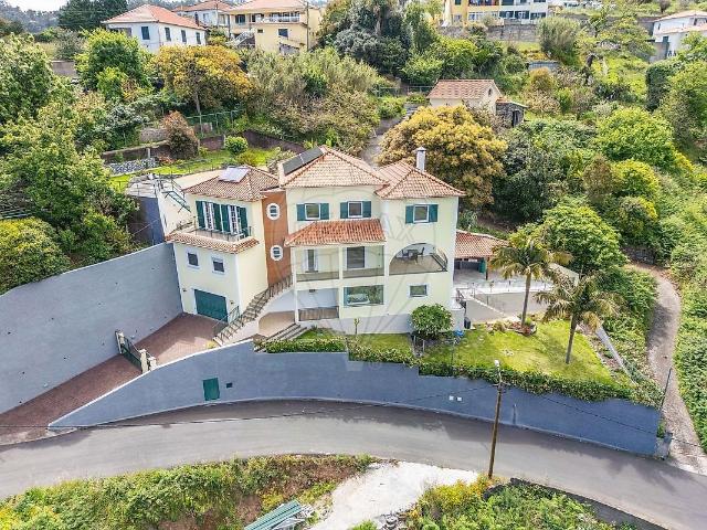Uma Casa Pensada para Viver, Receber e Desfrutar 384m² Gaula