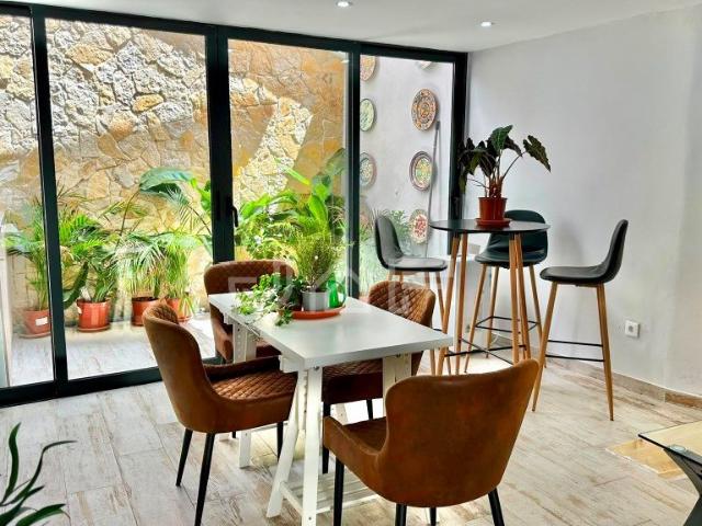 Uma casa que nunca esperaria por trás desta fachada históric. 0m² Portimão