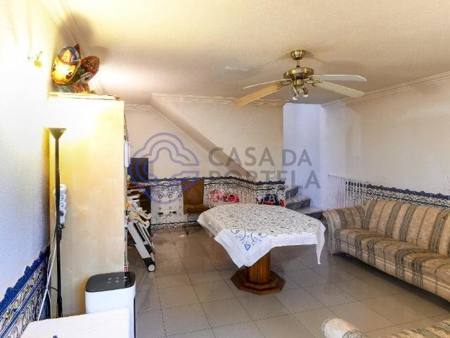 Uma excelente oportunidade para quem valoriza espaço, locali. 100m² Alfragide