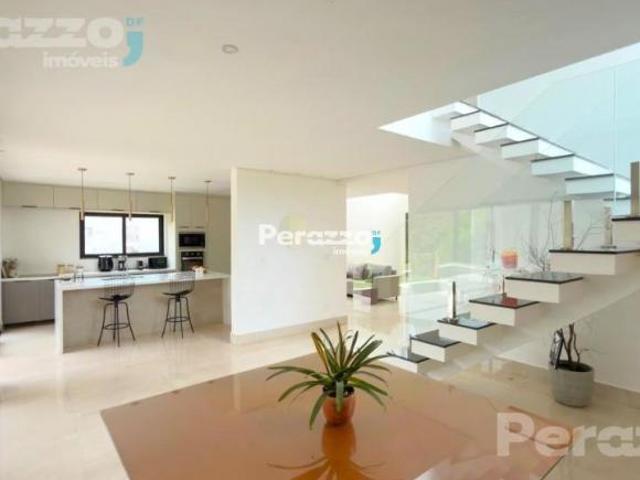 Alphaville II | Casa 04 suítes | 03 vagas de garagem | R$ 1.200.000,00