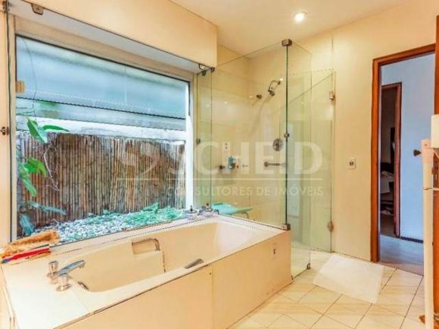 Uma linda casa no Bairo do Morumbi