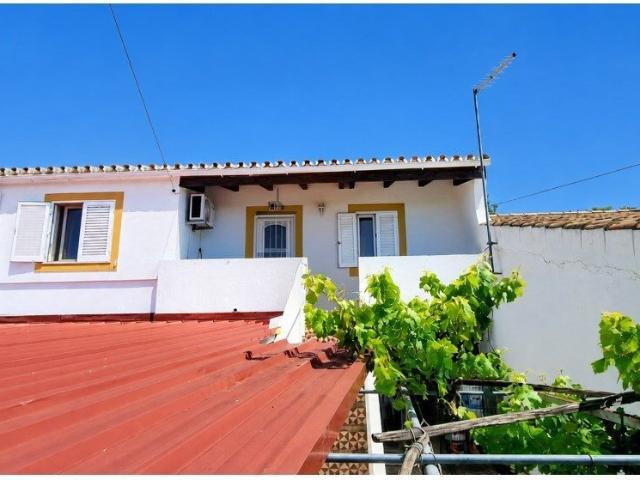 Uma propriedade. Três possibilidades. Um investimento com vi. 161m² São Brás De Alportel