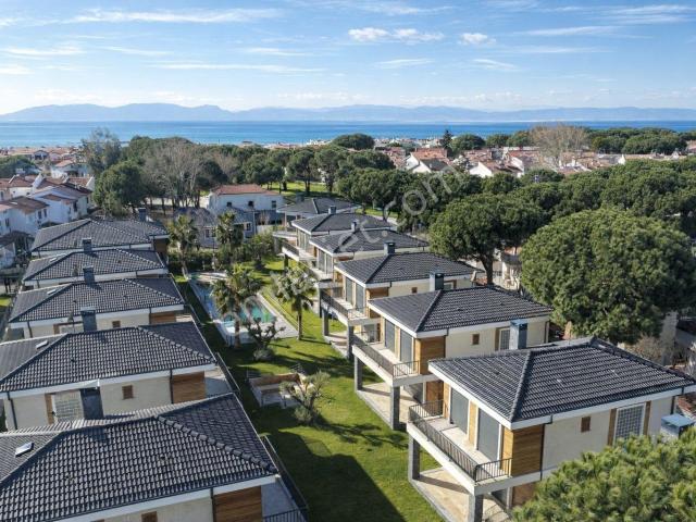 Umas Solutıon'dan Muhteşem Konumda Havuzlu Sitede 3+1 Villa