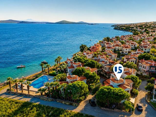 Umas Solutıon'dan Cunda'da Denize Sıfır Sitede Büyük 4+1 Villa