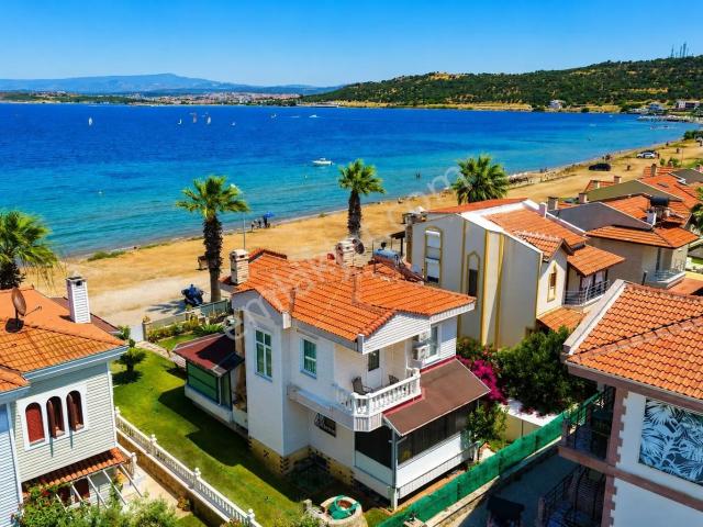 Umas Solutıon'dan Cunda'da Denize Sıfır 5+1 Villa