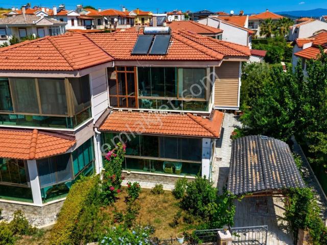 Umas Solutıon'dan Cunda'da Denize 200m Büyük 3+1 Villa