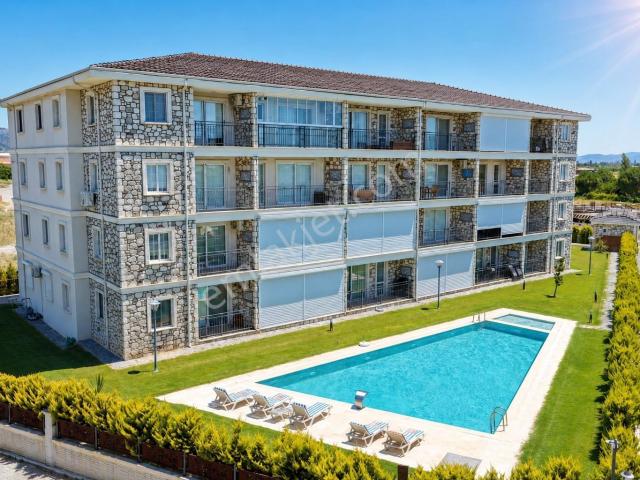 Umas Solutıon'dan Güvenlikli Havuzlu Sitede 1+1 Eşyalı Daire