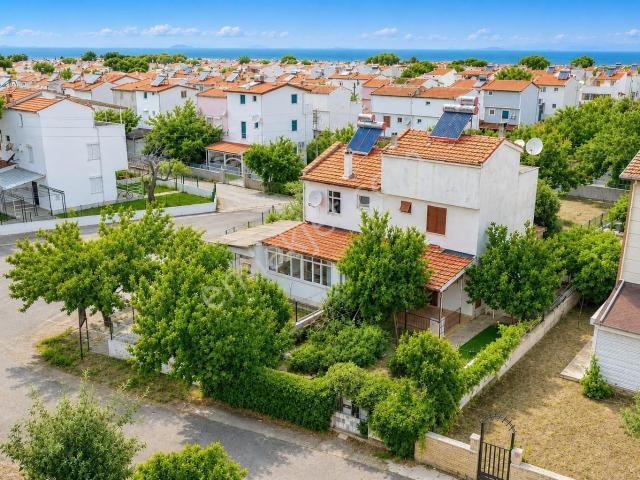 Umas Solutıon'dan İskele Mevkii Denize Yakın 3+1 Villa
