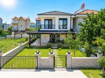 Umas Solutıon'dan Plaja Çok Yakın Müstakil Bahçeli 3+1 Villa