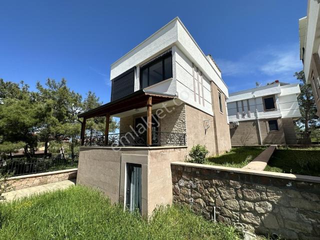 Umas Solutıondan Sahilkentte 180° Panoramik Manzaralı Villa