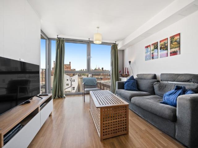 Umberston Street, Whitechapel E1, 2 bed flat to rent, £2,500 pcm | PrimeLocation
