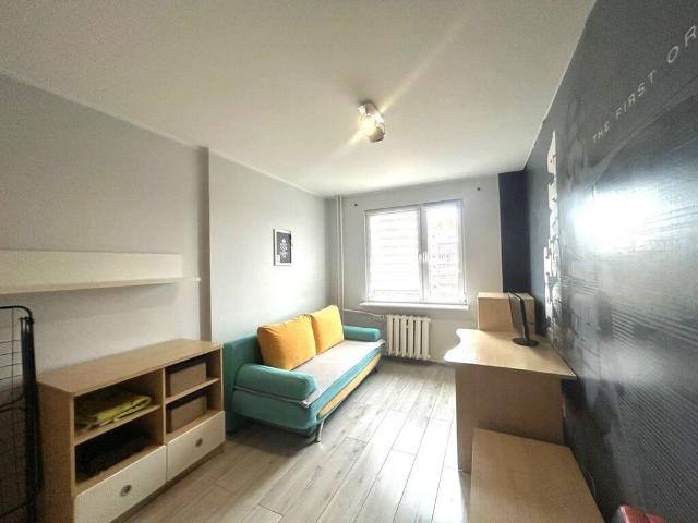 Umeblowane, balkon z widokiem na panoramę miasta