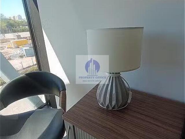 Umeblowane biuro dla 3 osób 13,70 m² w Warszawie