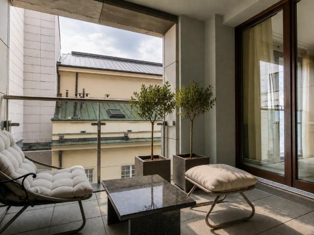 Umeblowane | Loggia | Miejsce postojowe