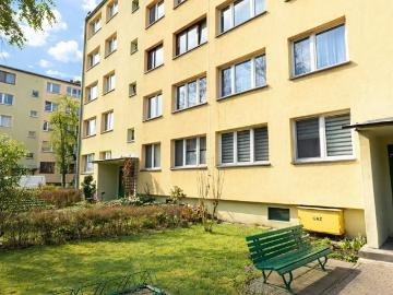 Umeblowane 2 pokojowe mieszkanie z balkonem, piwnicą i parkingiem