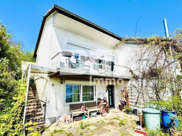 Umfangreich saniertes EFH inkl. PV Anlage, Terrasse, Wintergarten und Garage