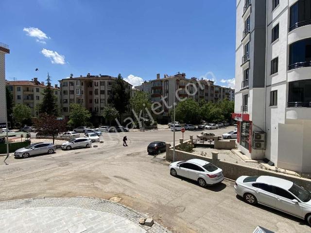 Ümit Emlak|elazığ Belediyesi Karşısı 3+1çift Cephe Sıfır Daire