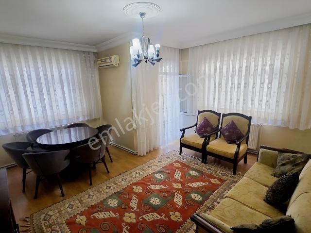 Ümraniye Çamlık Mahllesi 2+1 Eşyalı Ara Kat Kiralık Daire