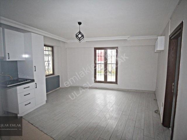 Ümraniye Armağanevler Mah 2+1 75 M2 Satılık Bahçe Katı
