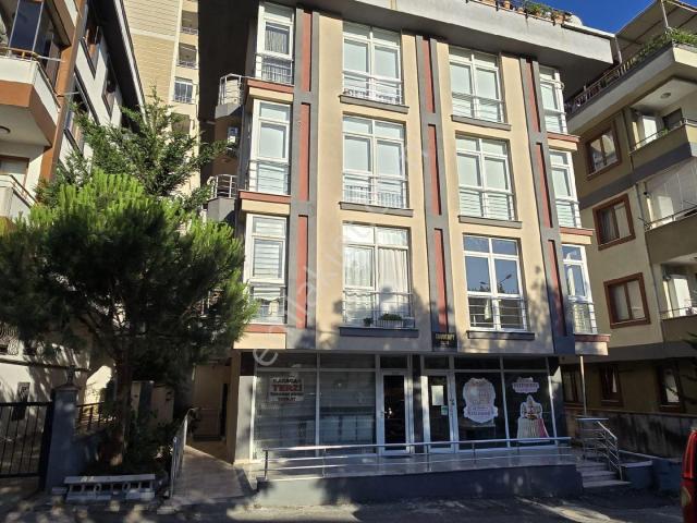 Ümraniye Armağanevler'de Satılık 2+1 Daıre