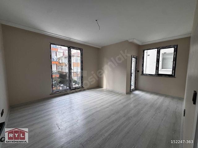 ümraniye atatürk mah satılık 2+1 kapalı otoparklı daire