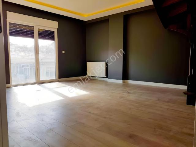 Ümraniye Atatürk Mh.4+1 Yüksek Çatı Harika Satılık Dublex Daire