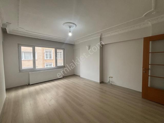 Ümraniye Dudullu'da Site İçerisinde Masrafsız Satılık 3+1 Daire