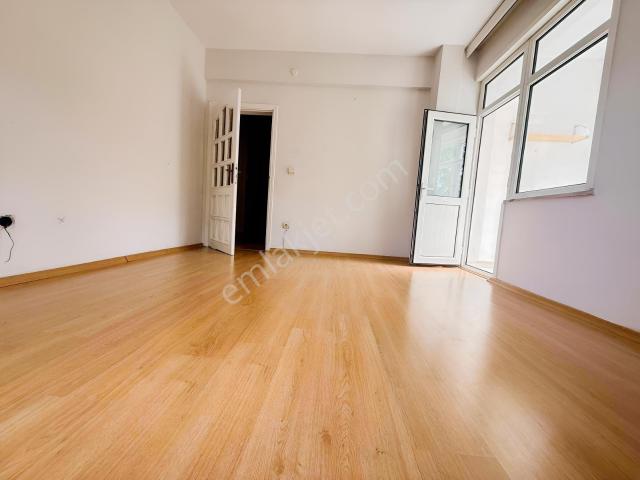 Ümraniye Elmalıkent Mh.1+1 Büyük Ve Ferah Kiralık Daire