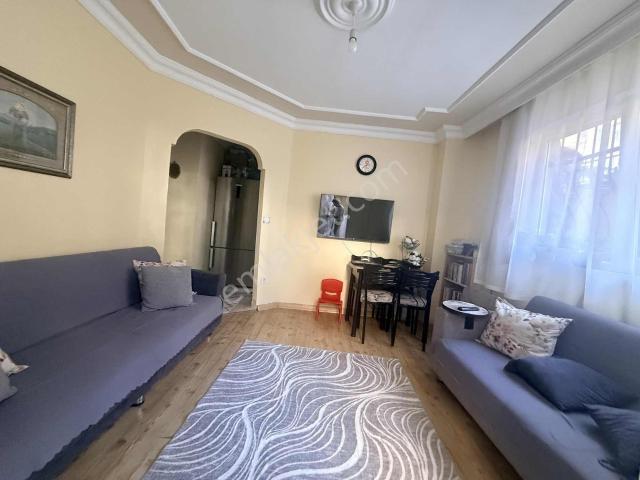 Ümraniye Elmalıkent 2+1bahçe Katı Site İçinde Satılık Daire