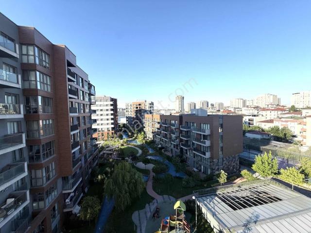 Ümraniye Esenşehir Suryapı Şehir Konaklarında Satılık 2+1 Daire