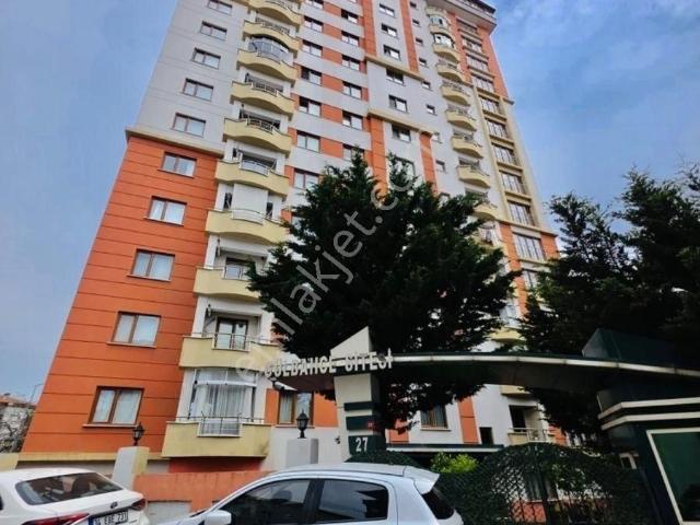 Ümraniye Esenevler Mahallesi’nde Satılık 3+1 Daire