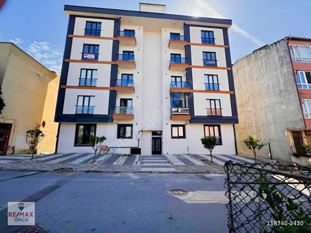 Ümraniye Esenkent Mah. Kapalı Otoparklı Geniş 2+1 Satılık