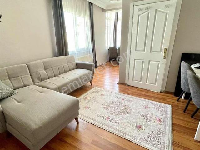 Ümraniye Şerifali'de 1,5+1 Full Eşyalı Otoparklı Daire