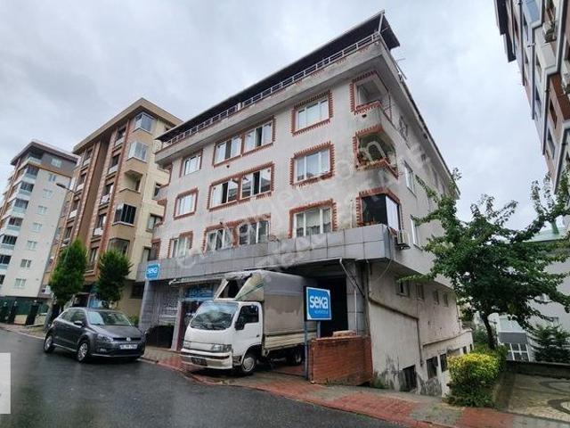 Ümraniye Şerifali'de Yenilenmiş 4+1 Kiralık Dubleks Daire 170 M2
