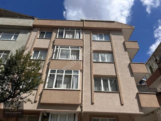 Ümraniye İstiklal Mahallesinde Kiralık 4+1 Dubleks Daire