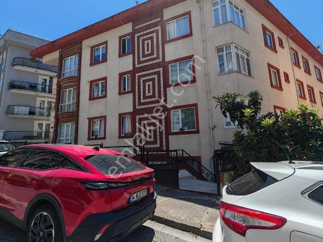Ümraniye İstiklal'de Satılık 3+1 Daire