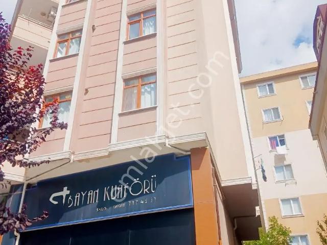 Ümraniye Mehmet Akif Mh. Emir Sk. 3+1 Kiralık Daire