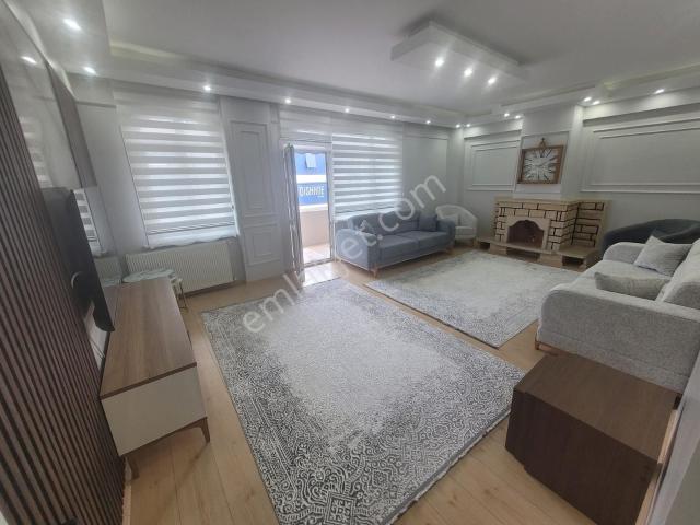 Ümraniye Merkezde Cadde Üstü Her Katta Tek Daire Büyük 3+1 Daire