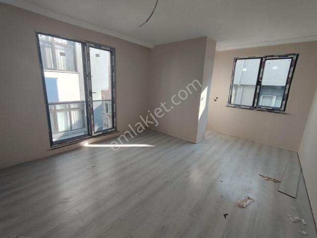 Ümraniye Metroya Yakın 4+1 Dubleks 140m2 Sıfır Daire